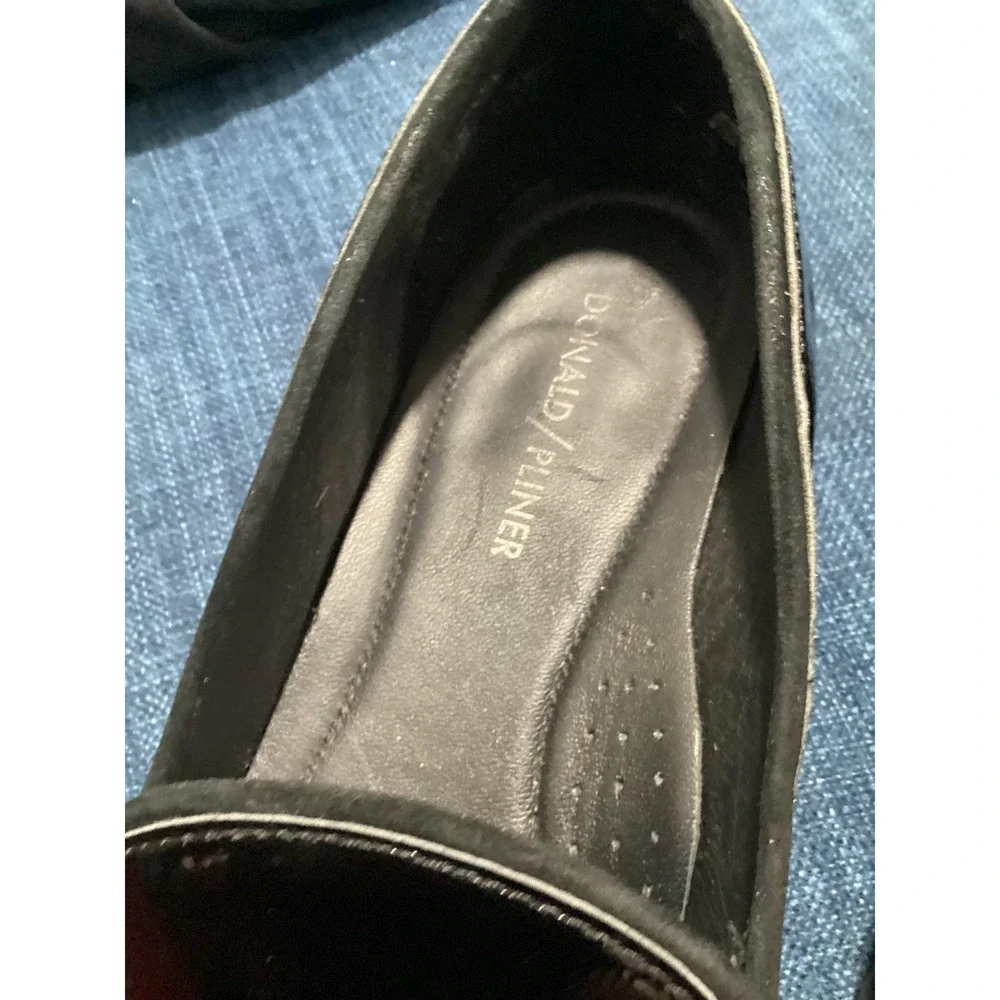 Donald Pliner Men's Black Leather Penny Loafers Size 9.5 M Slip-On Dress Shoes